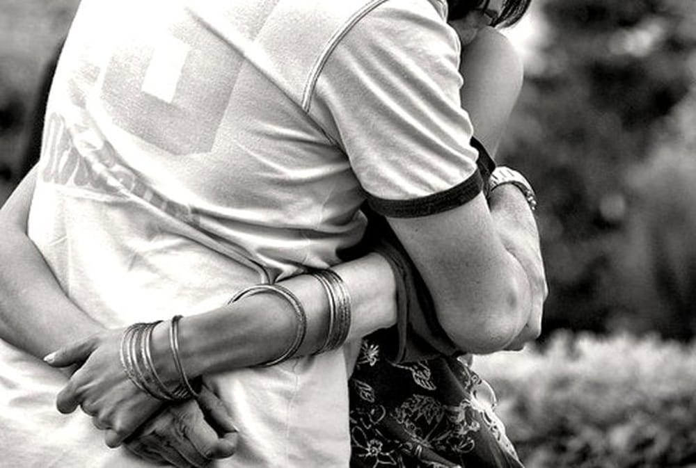 fessure su un&nbsp;altrove