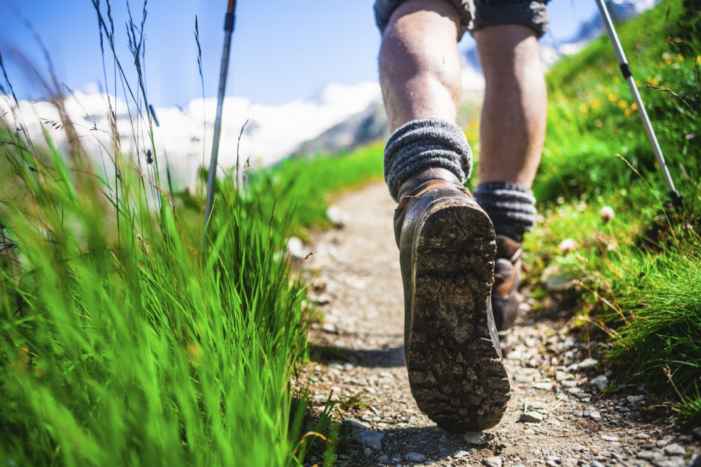 la terra sotto i&nbsp;piedi
