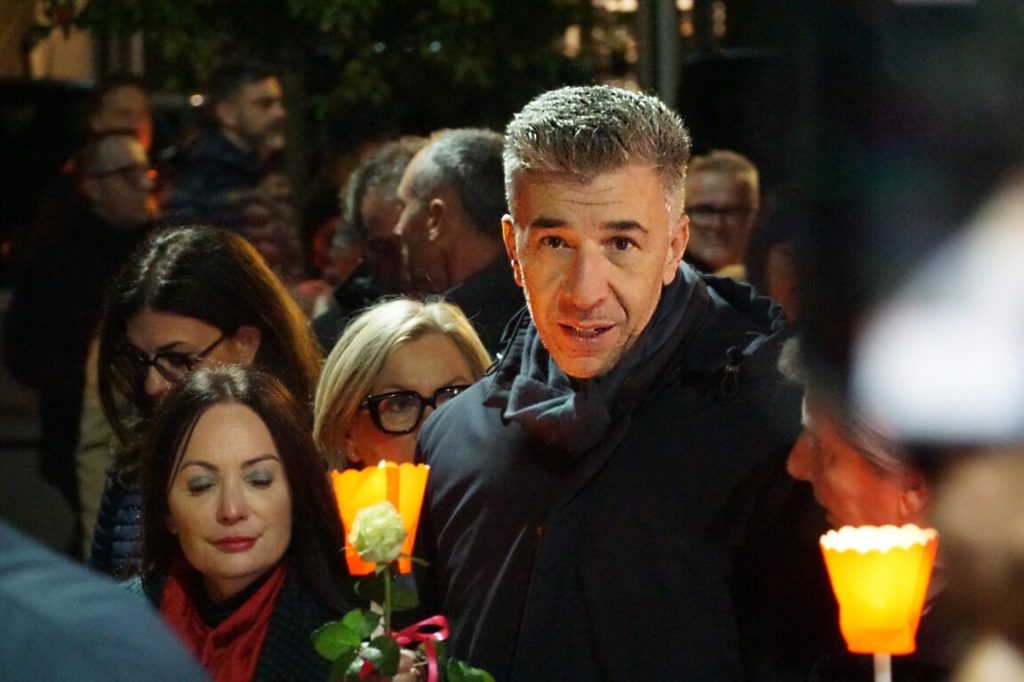 restare umani anche di fronte al&nbsp;Male