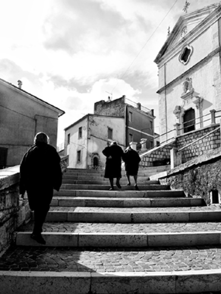 la domenica andando alla&nbsp;Messa…