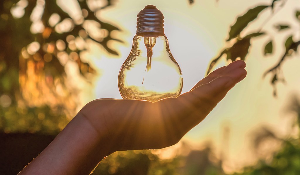 Il sorpasso silenzioso: sole e vento battono il&nbsp;carbone
